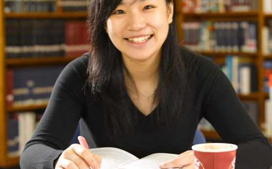 Student working in the Singleton campus library