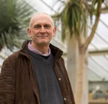 Profile picture - Dr Bob Allkin