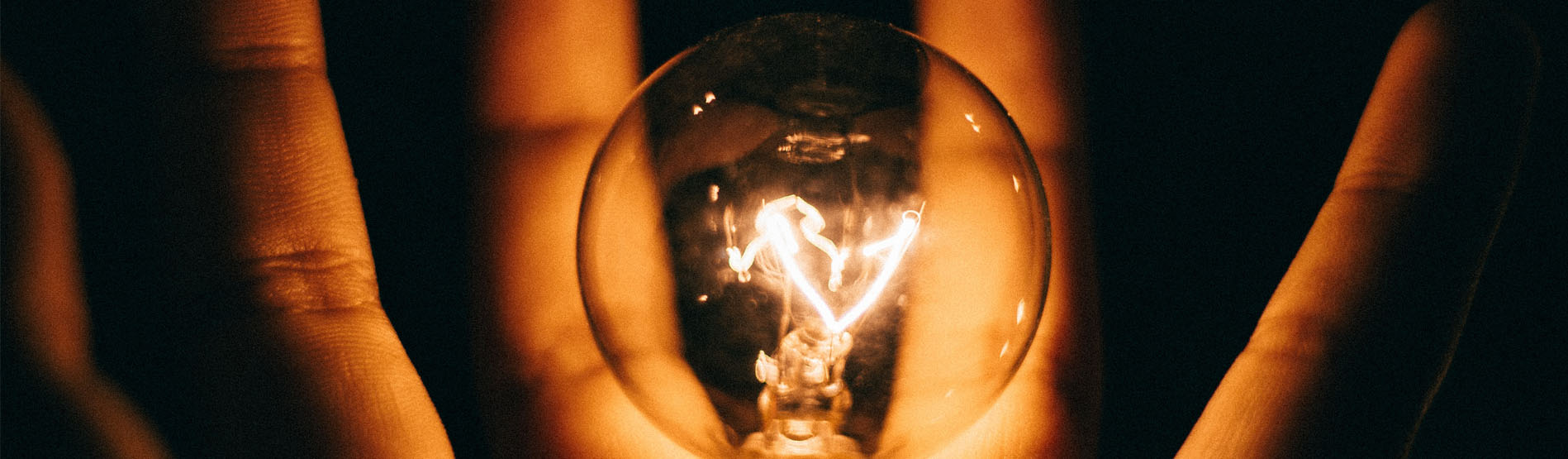 An image of a lightbulb