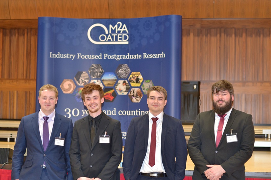 Llun o gynulliad seminar