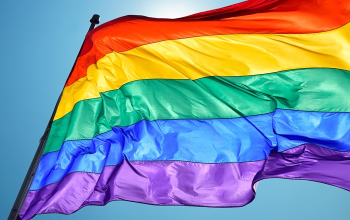 Prifysgol Abertawe wedi'i henwi ar restr 100 Cyflogwyr Gorau Stonewall