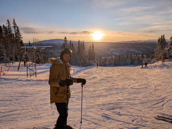 Student skiing in Sweden.