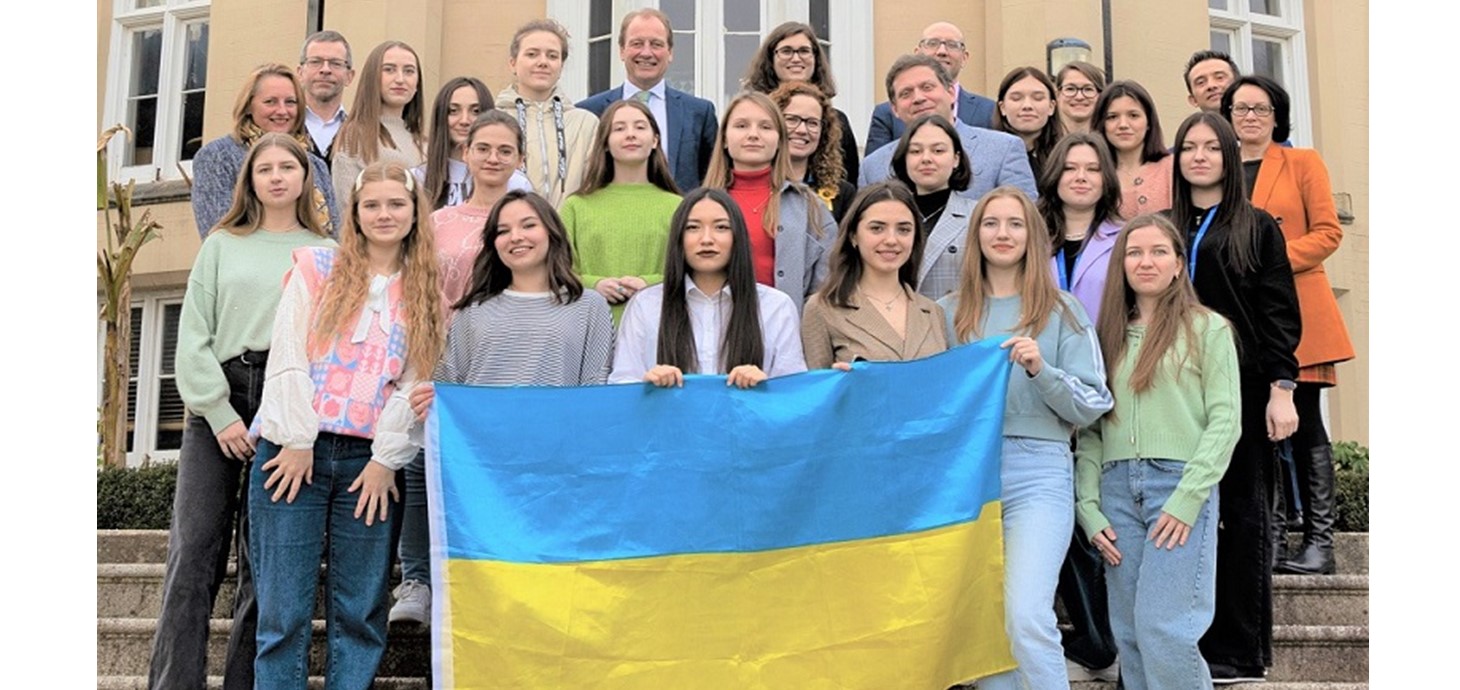 Students from Ukraine, including from Swansea’s partner university in the country, pictured at Swansea University, with the Vice-Chancellor, other Swansea staff and representatives from Universities UK.
