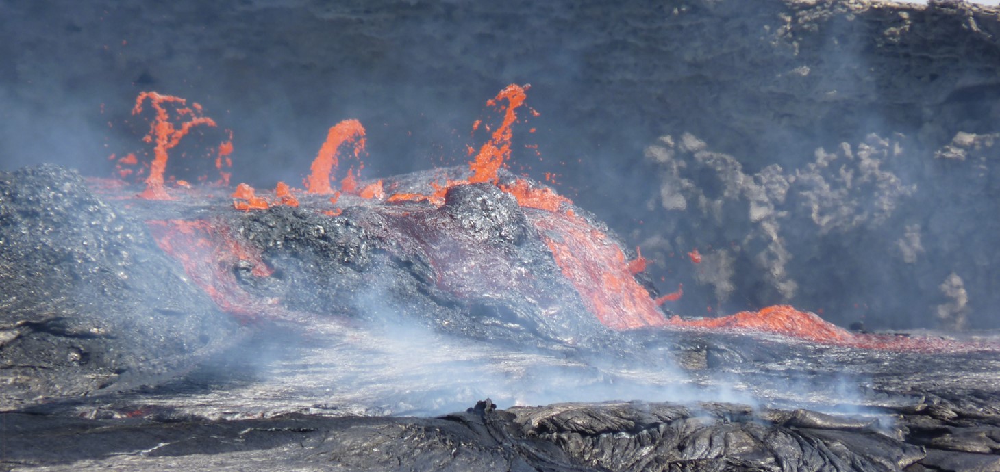 Active lava flows spilling out of the Erta Ale volcano in Afar, Ethiopia, in 2010. Credit: Dr Derek Keir, University of Southampton/ University of Florence