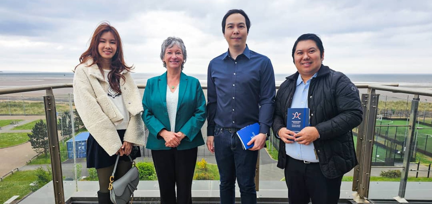 Ms. Angvara Akarathiti Finn School Marketing Director, Fiona Jordan, Associate Dean International for the Faculty of Humanities and Social Sciences, Swansea University, Mr. Kawin Panprasittiwech, CEO and Founder, Finn School and Dr. Prinn Sukriket, Academic Director and Founder, Finn School.