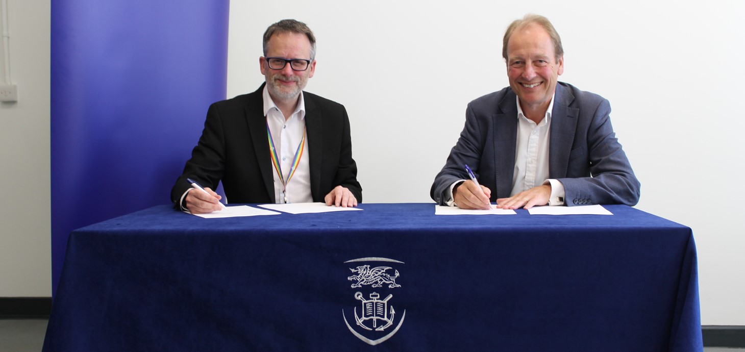 Hywel Dda’s Chief Executive, Dr Phil Kloer and Swansea University’s Vice-Chancellor Professor Paul Boyle.