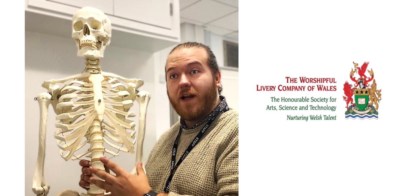 Ross Davey teaching at Swansea University. His researching on improving teaching skills among healthcare professionals has been boosted by a travel scholarship from The Worshipful Livery Company of Wales
