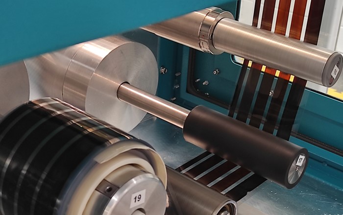 Machine manufacturing solar film