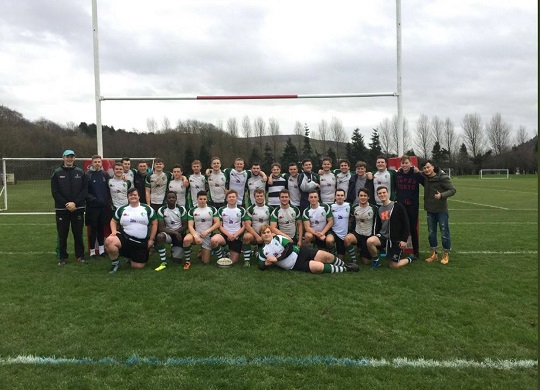 Rygbi Tawe players posing for a group photo before a match